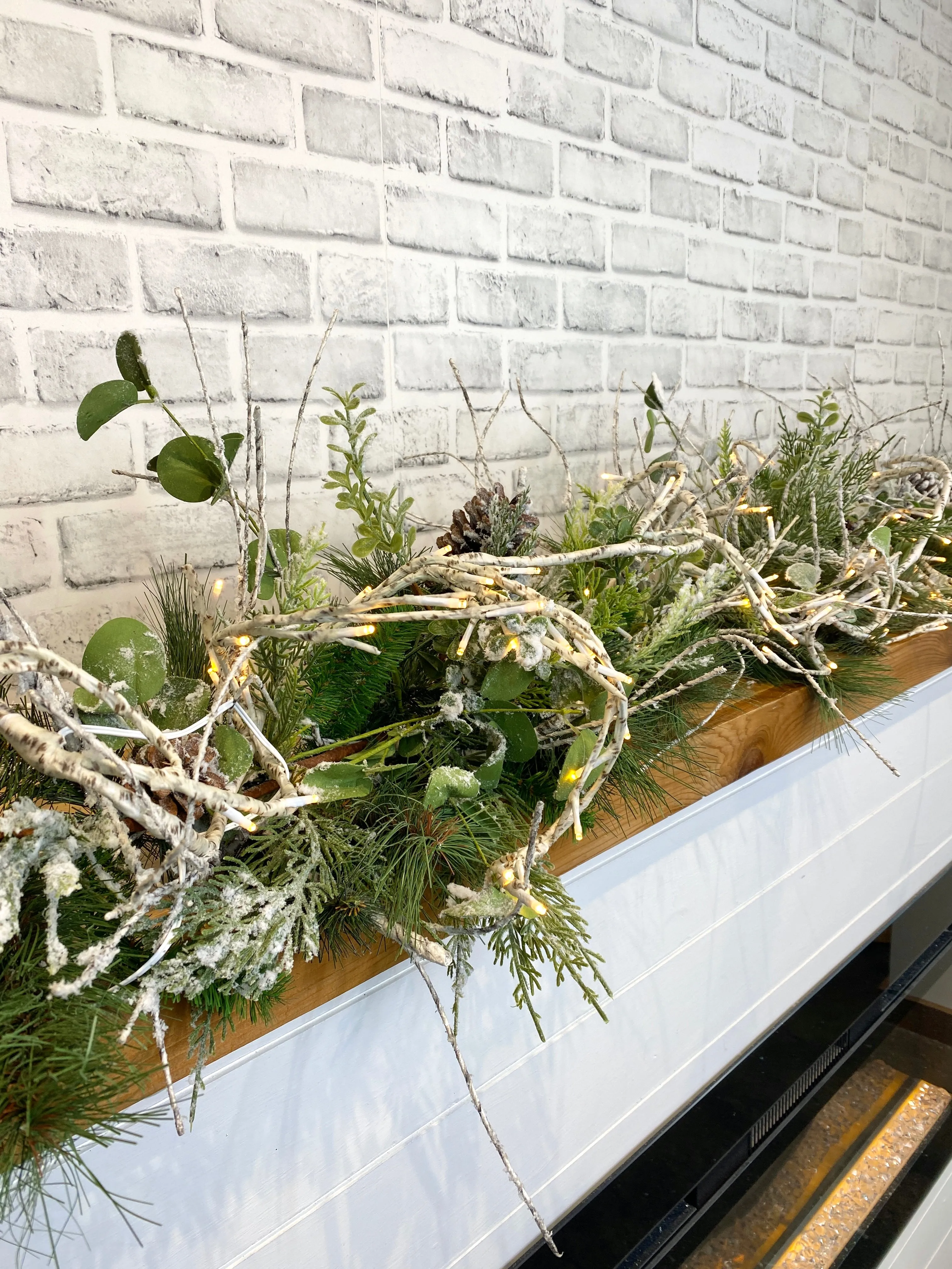 8' Lighted Birch Vine